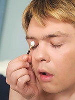 Blue-eyed lipstick boy gets hornier than ever