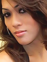 Yummy tranny Mint posing in her black lingerie set